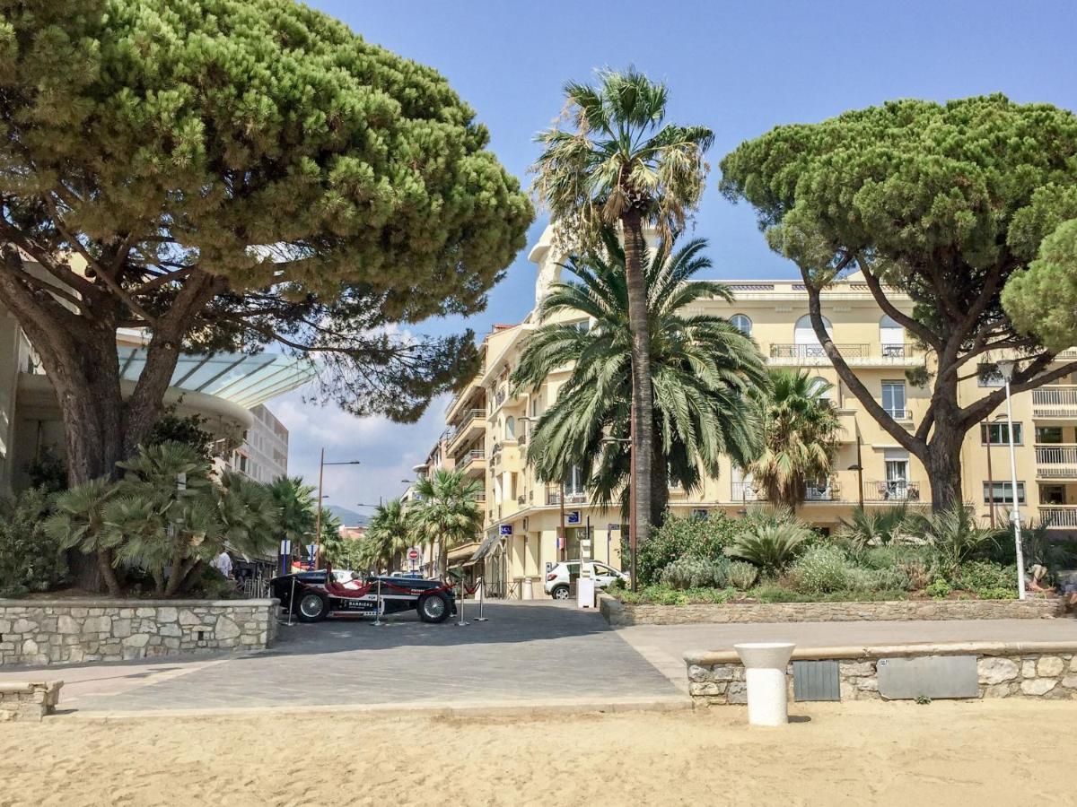 Apartment Les Sirènes Sainte-Maxime Esterno foto